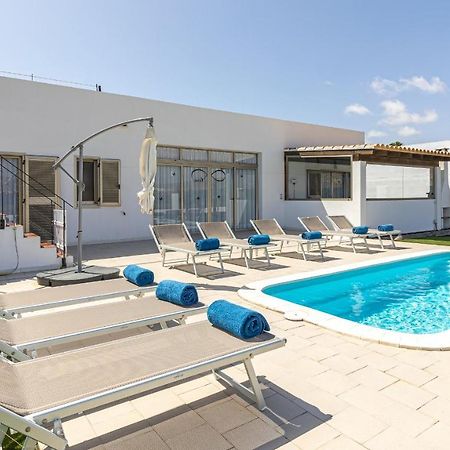 Luxury Villa Cindy Caleta De Fuste Εξωτερικό φωτογραφία
