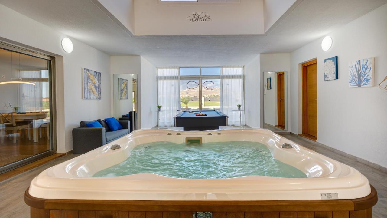 Luxury Villa Cindy Caleta De Fuste Εξωτερικό φωτογραφία